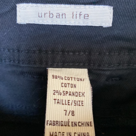 URBAN LIFE True Black Capris Size 7/8 - Picture 2 of 10